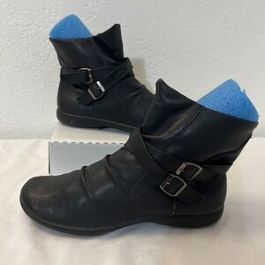 Sporto Leona Black Side Zip Thermolite Aqua Stop Boots Women Size 8 Flat Slouchy